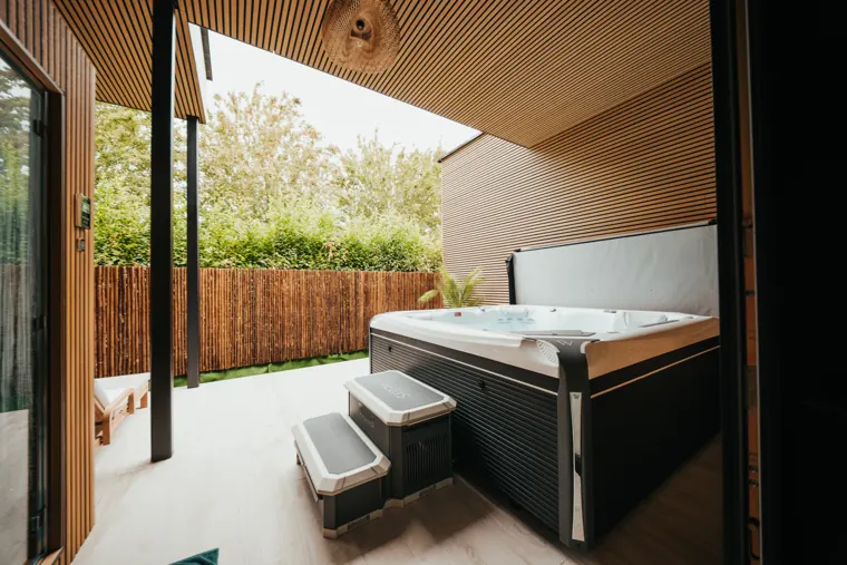 Outdoor hot tub on the Spa Elite terrace